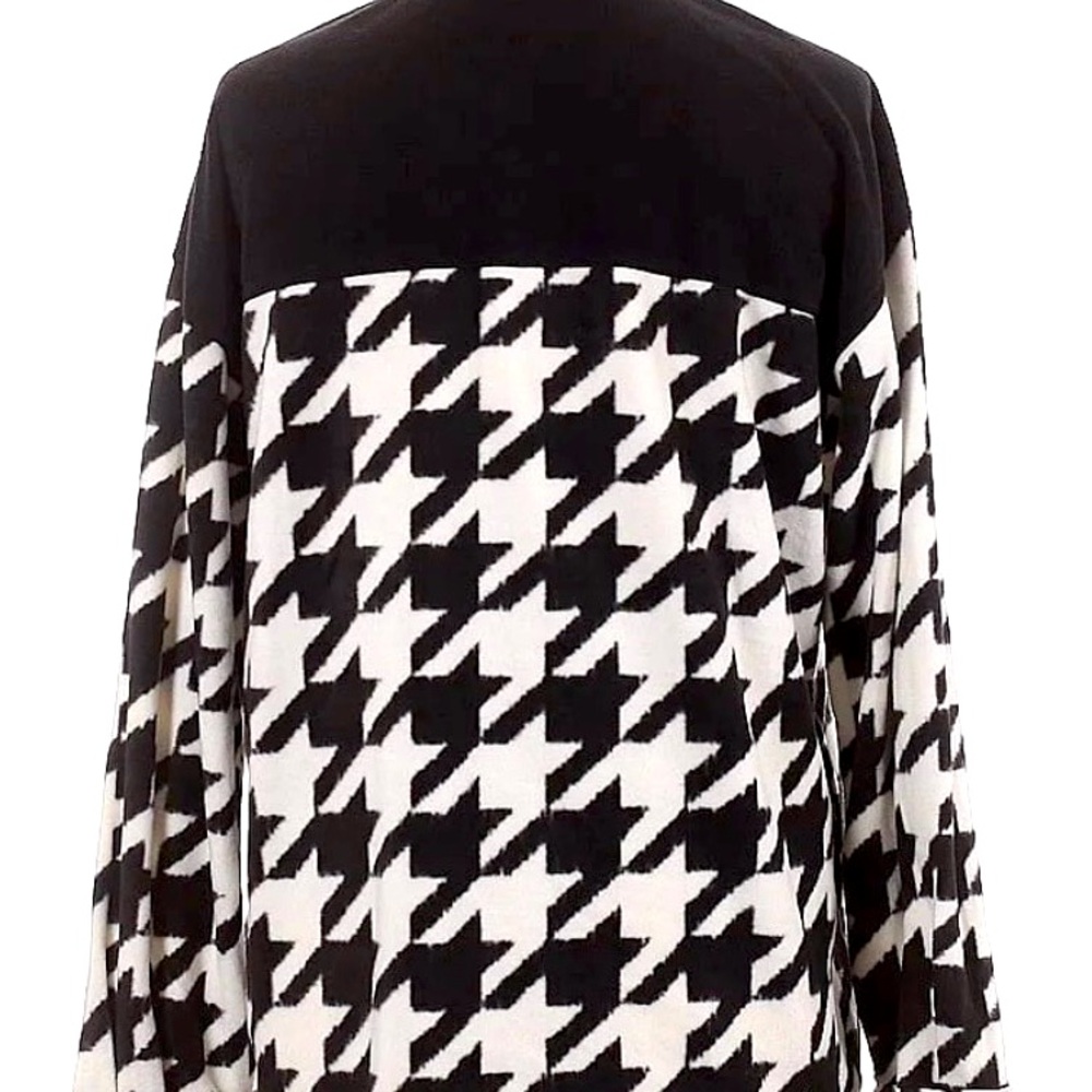 Shacket-Black & White Houndstooth Pattern - Picture 2 of 5